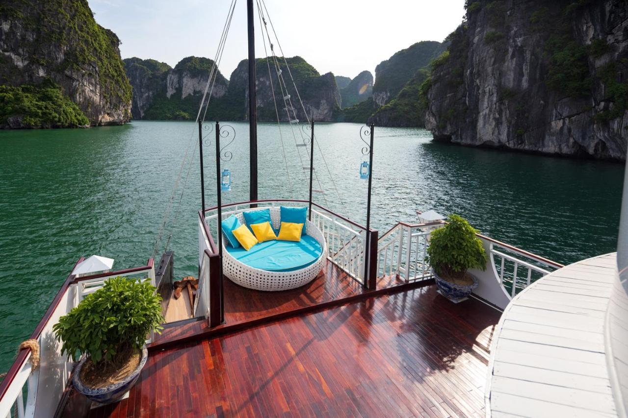 Отель Charm Boutique Cruise Халонг Экстерьер фото
